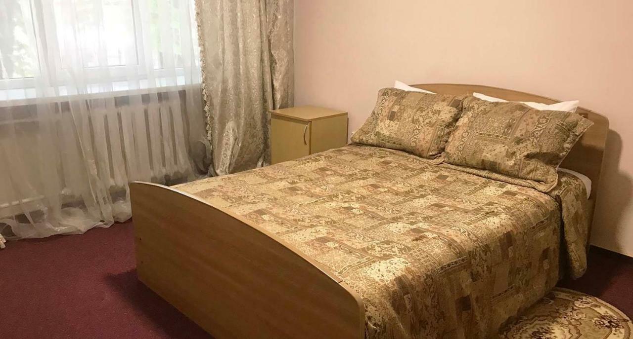 Hotel Kozatsky On Antonova Kyjev Exteriér fotografie